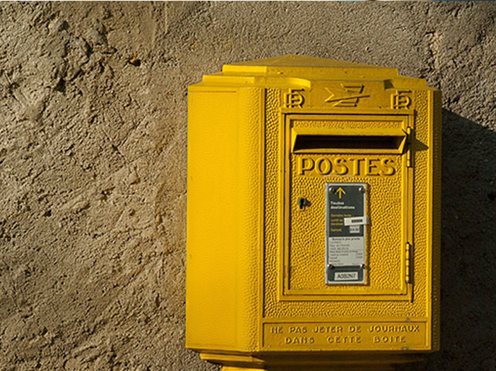 Je déménage : faut-il faire réexpédier mon courrier avec La Poste lors d’un déménagement en 2024 ?